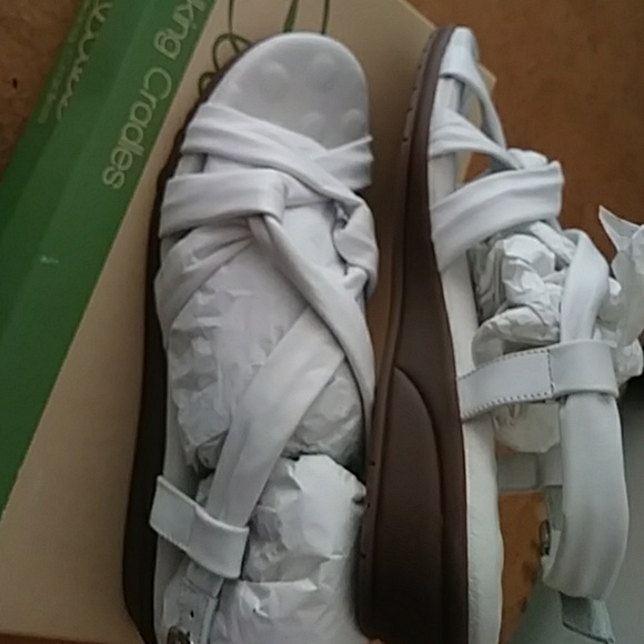 elite walking cradle shoes